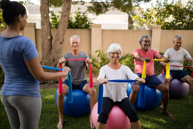 strategies-to-help-seniors-improve-their-mobility
